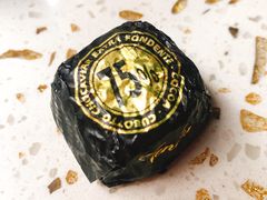-VENCHI 闻绮(上海佛罗伦萨小镇店)