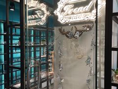 -Trend1881视光·蔡司视觉(领展广场店)