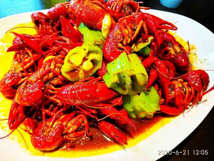 八面玲珑小龙虾烧烤(嘉行公路店)-"第一次吃霸王餐,也是第一次吃小