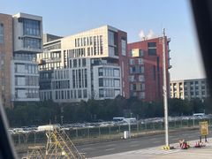 -东方航空(虹桥路店)