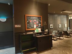 -星巴克臻选(南京金茂览秀城店)