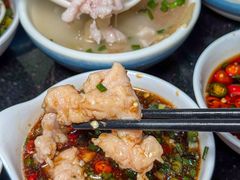 -老来福·非遗酸汤兔(凯旋路店)