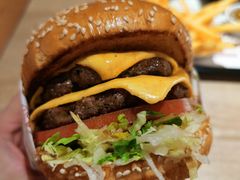 -The Habit Burger Grill 哈比特汉堡(复兴soho店)
