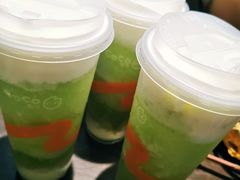 -CoCo都可(湖滨银泰店B区店)