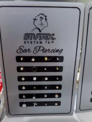 -AI艾耳·专业手工耳洞·穿孔美学馆