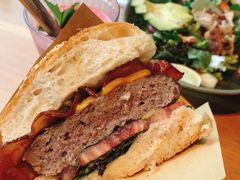 经典大汉堡-The Diner X餐厅(青岛万象城店)