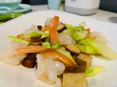 -巧克力渔家.小船海鲜胶东菜(万平口店)