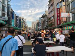 -六合夜市