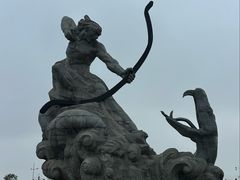 -巴陵广场