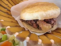 -闫家驴肉老店(华电一校店)
