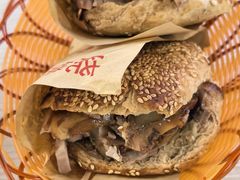 -洪峰浩老北京烧饼夹肉(角门路店)