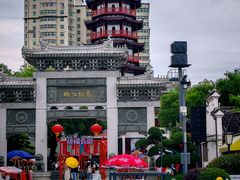 -绳金塔