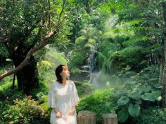 -Chom Cafe and Restaurant