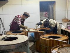 大堂-金莲葱饼店
