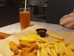 -必胜客(东三路店)