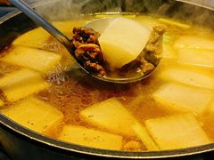 红糟当归牛腩汤-铁道茶苑.色稷餐厅(莲花南路店)