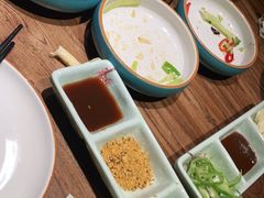 -明洞阿姨·韩式酱蟹烤肉·创意料理(三元桥店)