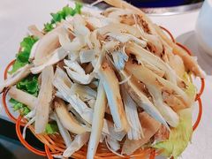 -菌海森林·非遗野生菌火锅(西山区滇池路摩根道店)