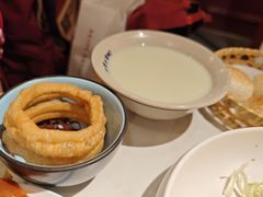 豆汁焦圈-局气烤鸭·北京菜(德云社店)