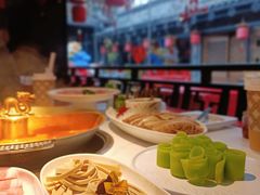 -小龙翻大江文化火锅(宽窄店)