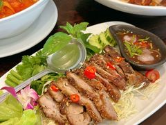 -Chom Cafe and Restaurant
