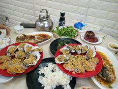 -小辣妹川味海鲜加工店(第一市场椰风巷店)