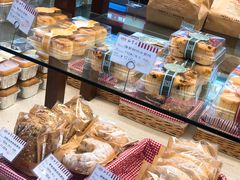 -红宝石·鲜奶小方·海派西点房(南丹店)