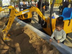 -季高兔窝窝亲子园(上海薰衣草公园店)