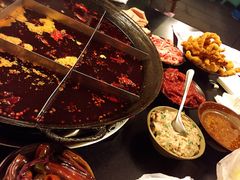 -岗上渣渣老火锅(两路口店)