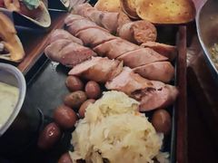-Hooley's活利仕西餐厅(珠江新城店)