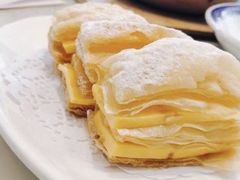 -香港百合居(LCM置汇旭辉广场店)