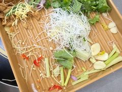 -官塘陈记鱼生·潮汕砂锅粥·牛肉火锅(潮枫路总店)