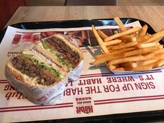 -The Habit Burger Grill 哈比特汉堡(复兴soho店)