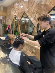 点击看大图 -永琪美容美发全国直营连锁