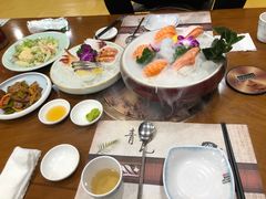 -青瓦餐厅·生鱼片·韩园烤肉(西塔店)