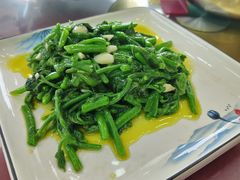 -魏四小鱼锅贴王