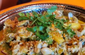 Golden Soup Garlic Frog Pot