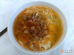 辣肉面~~甜滋滋的肉哟~-王家沙点心店(西康路店)