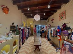 -LADY FAFA(巨鹿路陕西南路路口店)