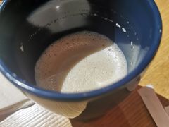 免费美式咖啡-HELLO 27 意面·沙拉·帕尼尼