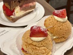 草莓酥皮泡芙-MIMO CAFE(沙头角店)