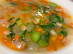 杂菜汤-船屋葡国餐厅