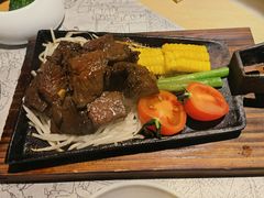 铁锄牛排-穹六人间 people 6(岳阳路店)