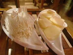 -亮欢寨酸汤鱼(沙冲路店)