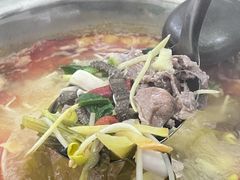 -周良天山牛杂城(天山路总店)