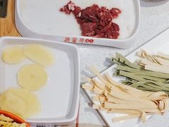 -浪里寻·臻牛养生牛肉火锅(方圆荟店)
