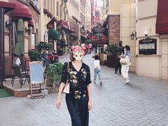 -鲁邦国际风情街(麦世达韩国精品百货店)