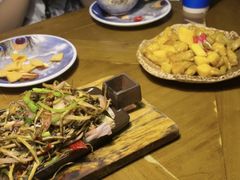 -雀舞云南菜(天津天河城购物中心店)