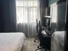 -粤塔X趣影电竞酒店(天河广场车陂地铁站店)