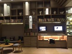 -西安大雁塔科技大学地铁站亚朵酒店